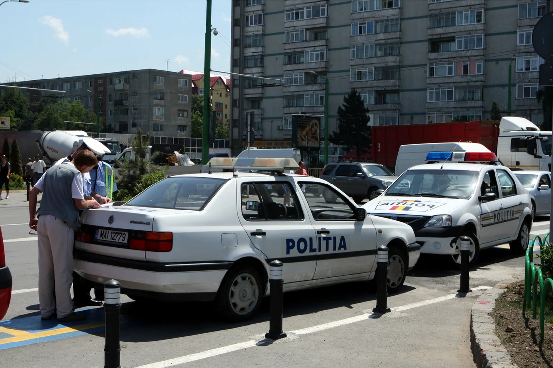 Poliţiştii l-au găsit pe turist teafăr şi nevătămat Foto: arhivă ADS 