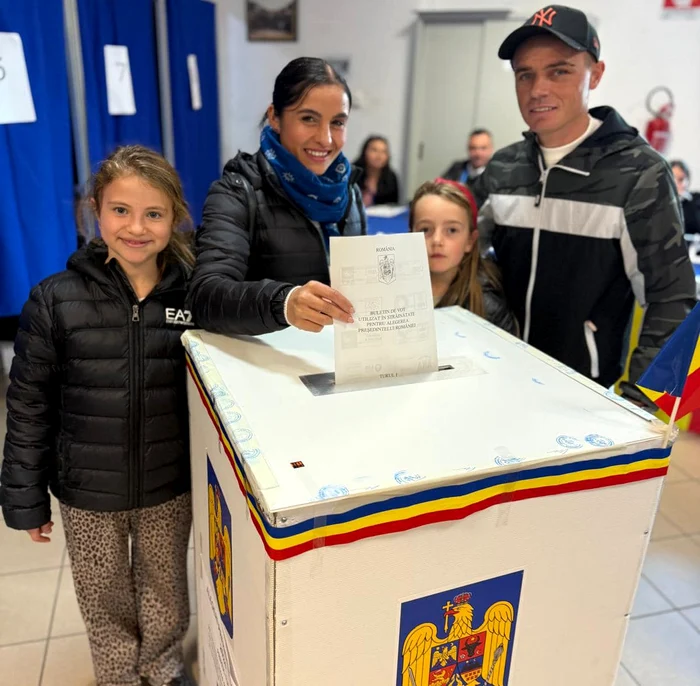 Vineri și sâmbătă au votat doar românii din diaspora. Duminică se votează și în țară. FOTO MAE