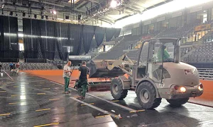 La prânz, jumătate  din teren era  acoperit cu zgură jpeg