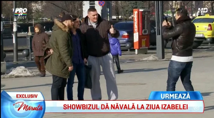 Cei trei au făcut o poză cu Edy şi au stat de vorbă