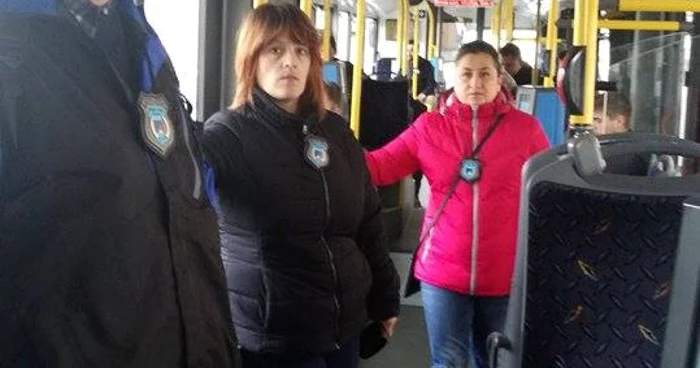 Preşedintele OGVPPFA, Svajczer Csaba, a declarat că din 2018, membrii asociaţiei nu acţionează în autobuze, ci doar în staţii. FOTO: OGVPPFA