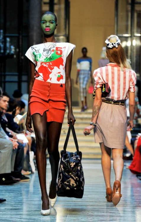 VIVIENNE WESTWOOD SAPTAMANA MODEI LONDRA GETTY IMAGES