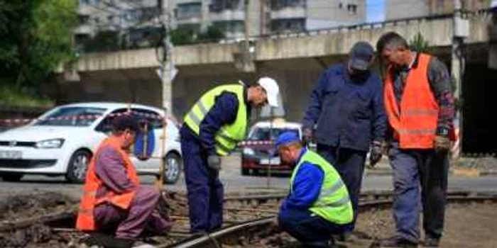 Lucrarile de reabilitare a liniilor de tramvai inchid circulatia pe mai multe strazi