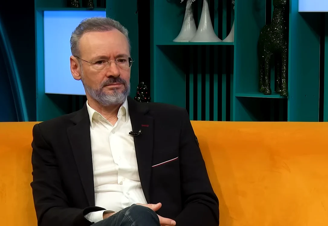 Mihai Albu la emisiunea Wow News moderată de Cornelia Ionescu   captură de ecran (2) png