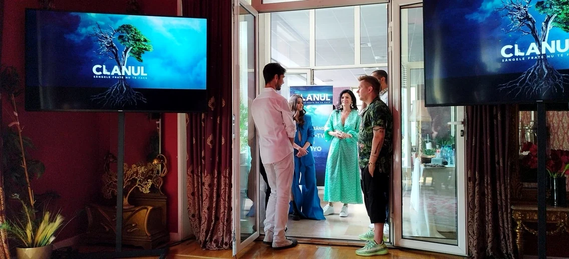 Theo Rose in distributia filmului Clanul de la Pro TV (1) jpg