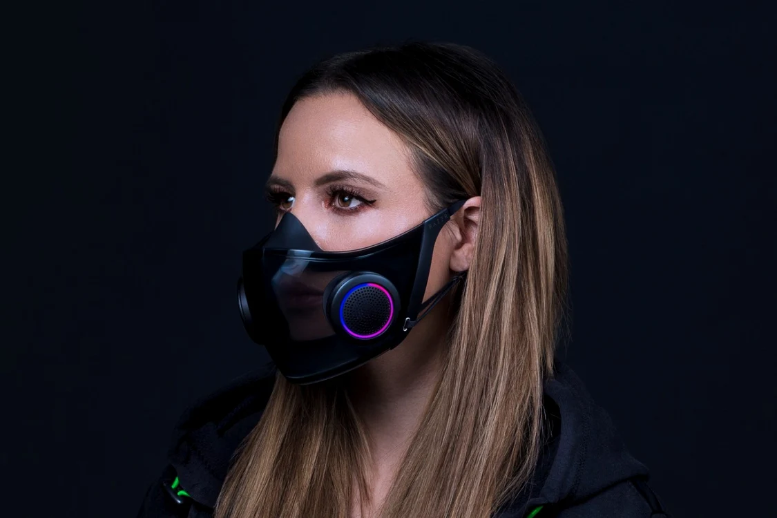 Masca smart Razer cu iluminare RGB şi filtru N95