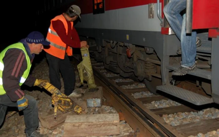 12 tineri au murit loviţi de tren