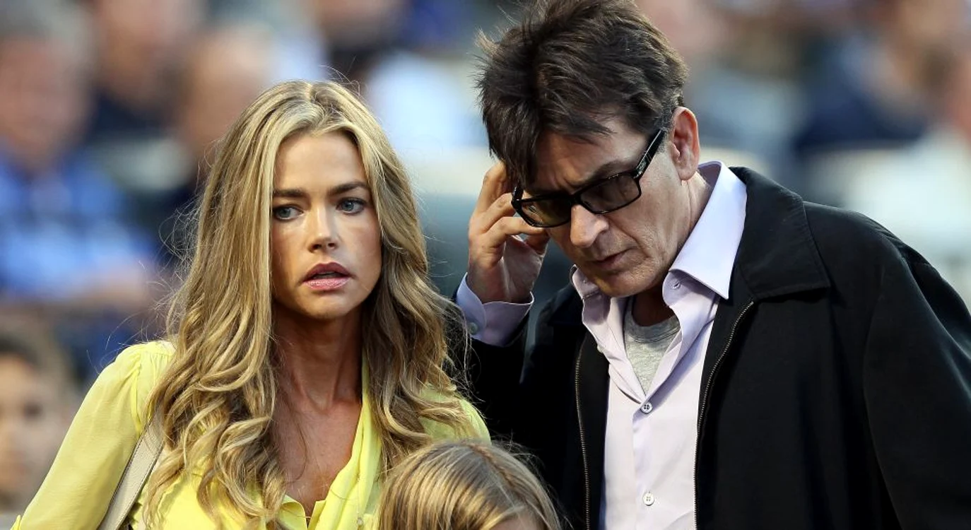 
    Charlie Sheen şi Denise Richards au fost căsătoriţi între 2002 şi 2006Foto: Getty  