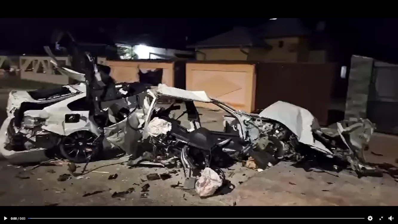 Accident mortal în Argeș, din cauza vitezei. Mașina a ajuns un morman de fiare - Captură Video