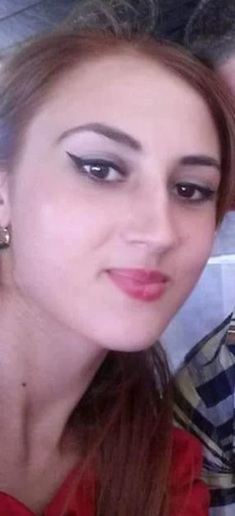 A născut prin cezariană dar a murit în scurt timp