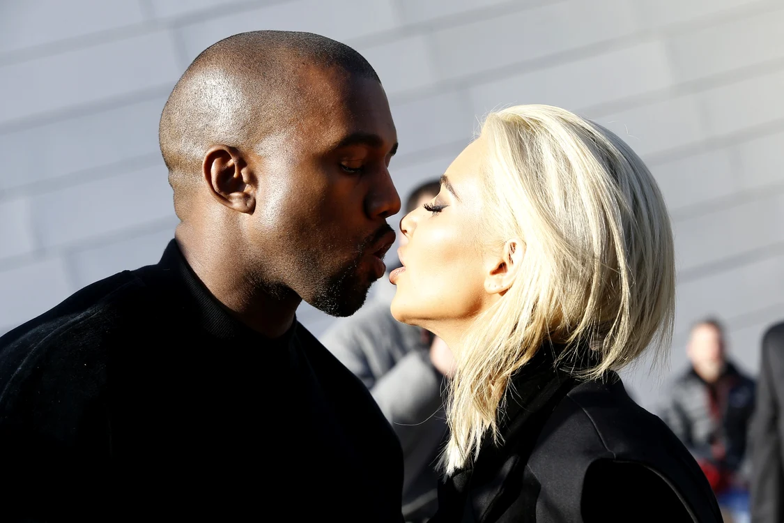 
    Kanye West nu s-a sfiit să-și recunoască problema legată de sex.foto: Hepta  