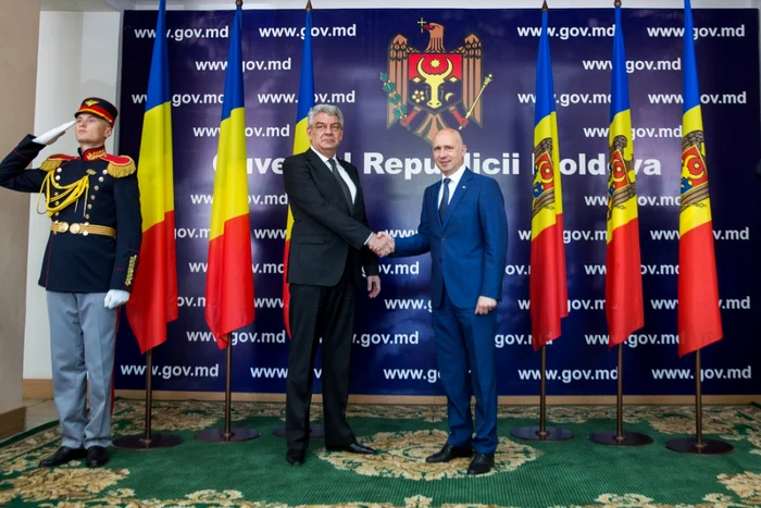 Premierul României Mihai Tudose şi premierul Republicii Moldova Pavel Filip s-au intalnit la Chisinau FOTO GOV.MD