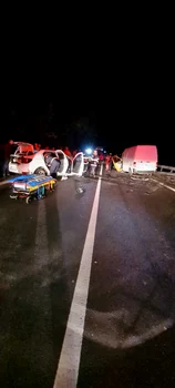 Accident rutier pe Valea Oltului la Robeşti - Vâlcea pe DN 7 cu cinci victime cetăţeni spanioli Foto Adevărul