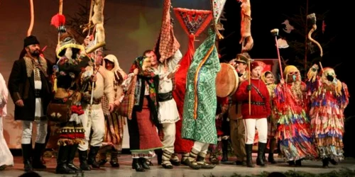 Mersul cu uratul este una dintre tradiţiile care se păstrează la Braşov