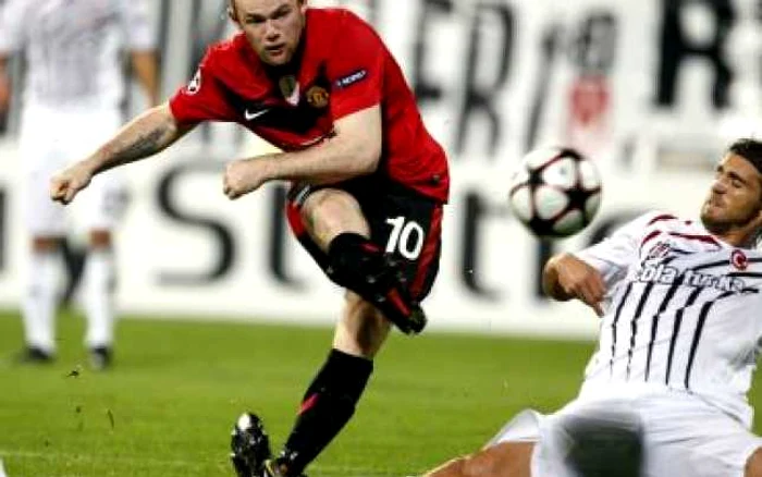 FOTBAL: Rooney a intrat în conflict cu fanii lui Beşiktaş