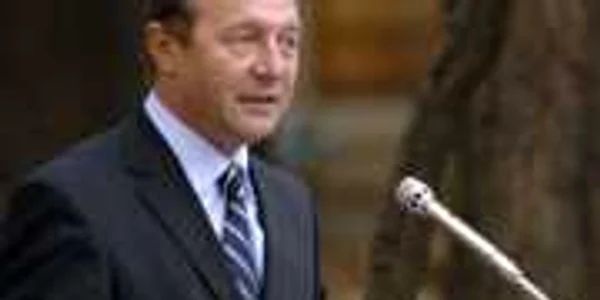 Traian Băsescu acuză slaba pregătire a medicilor români