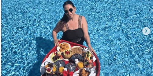 oana roman aniversare egipt webp