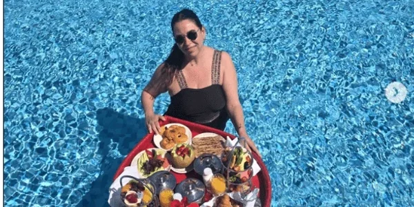 oana roman aniversare egipt webp