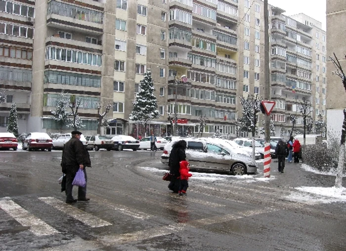 Circa 2.000 de apartamente riscă să rămână fără apă rece