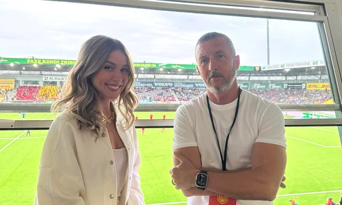 Mihai și Teodora Stoica, Facebook jpg