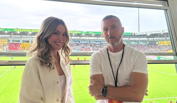 Mihai și Teodora Stoica, Facebook jpg