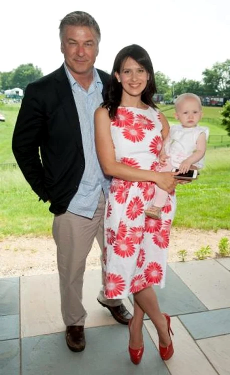 alec baldwin si hilaria si copilul gettyimages 450783764 jpeg