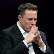 elon musk spacex proces jpg