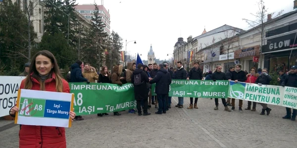 Protest pentru Autostrada A8