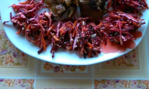 ficatei de pui cu legume si salata raw vegan jpeg