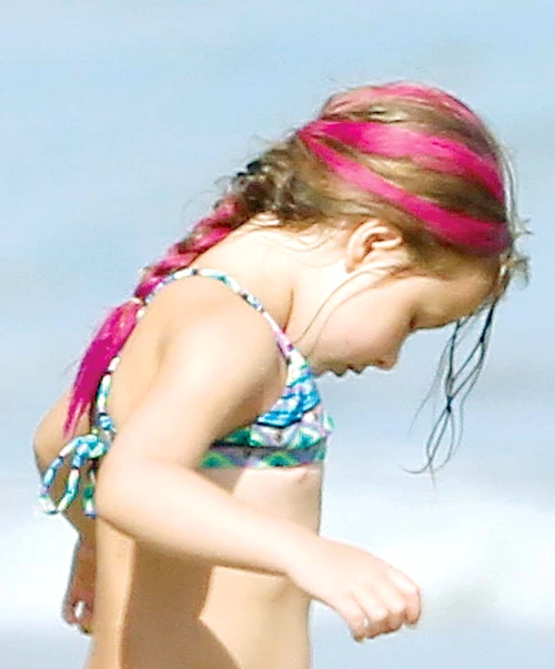 Stella (6 ani), fetita lui Tori Spelling
