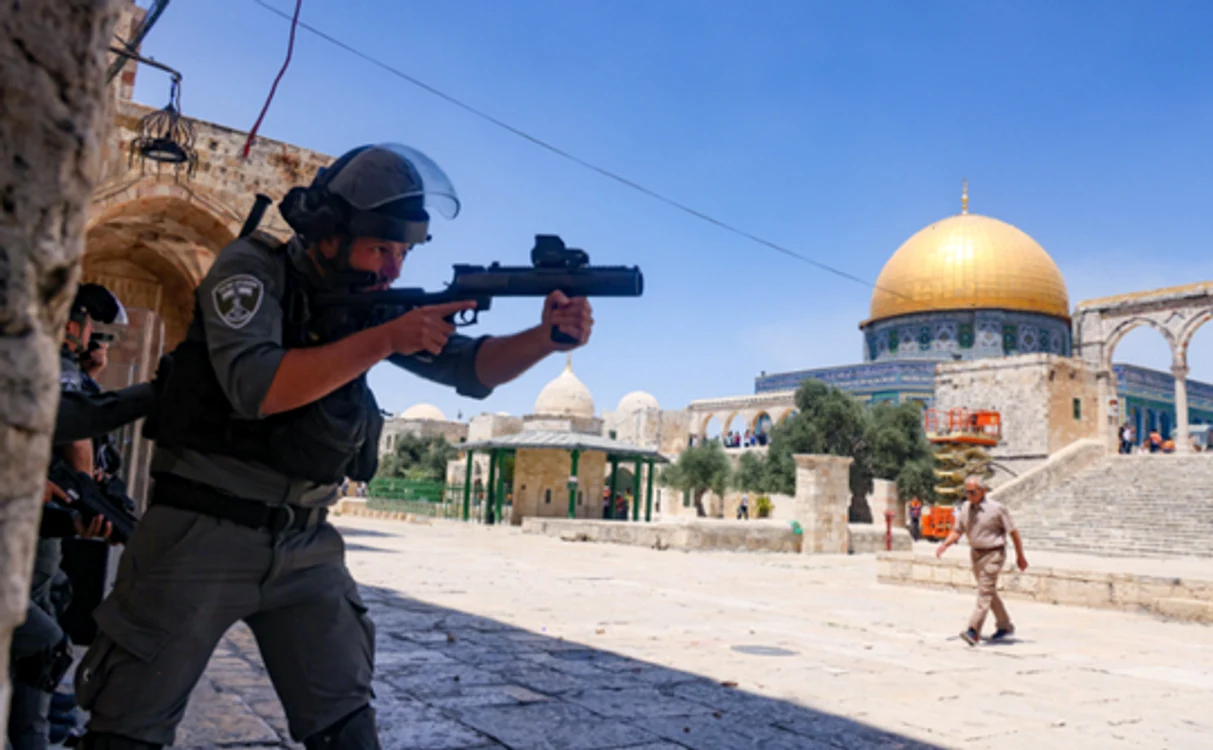
    Mai mulți palestinieni au fost răniți în urma ciocnirilor cu poliția israeliană Sursă foto: Profimedia   