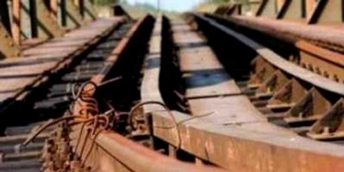 Bucăţile furate din pod trebuiau să ajungă la fier vechi 