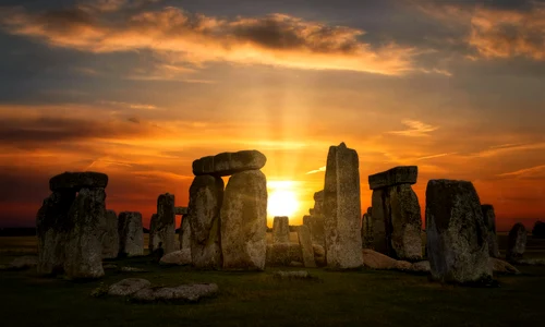 14062968 stonehenge 4614639 jpg