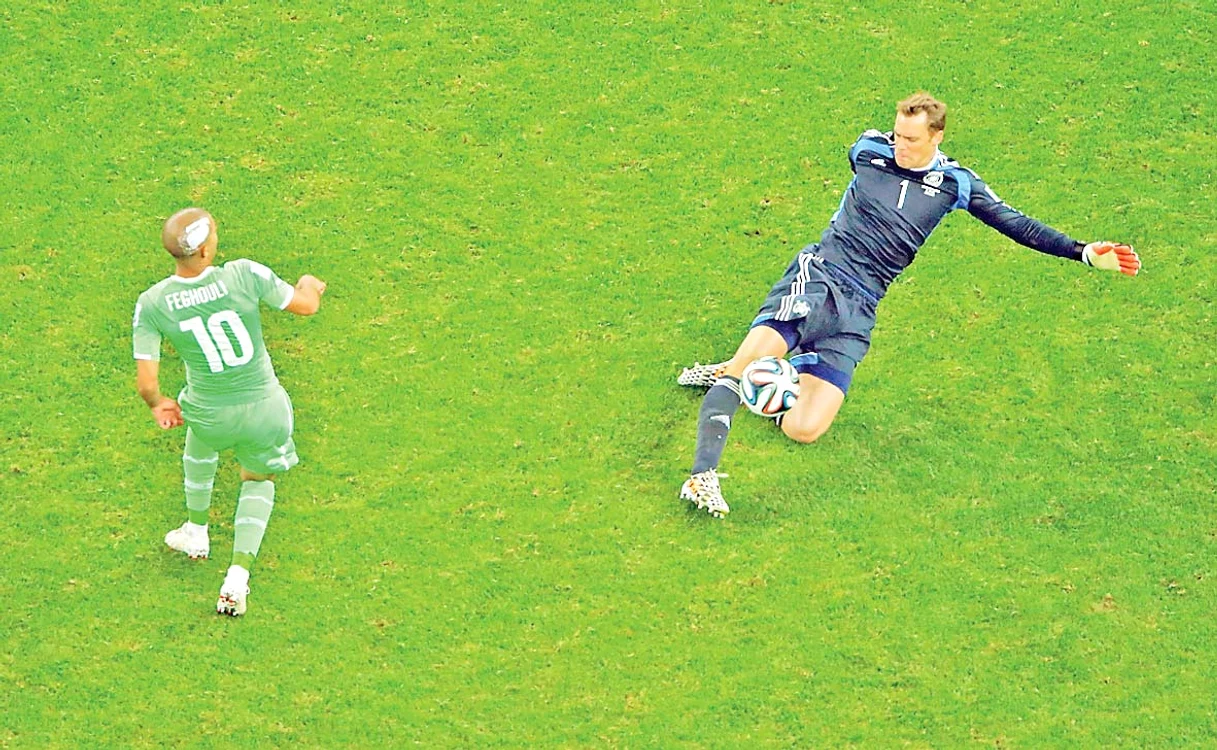 Neuer a jucat de  58 de ori balonul  cu piciorul