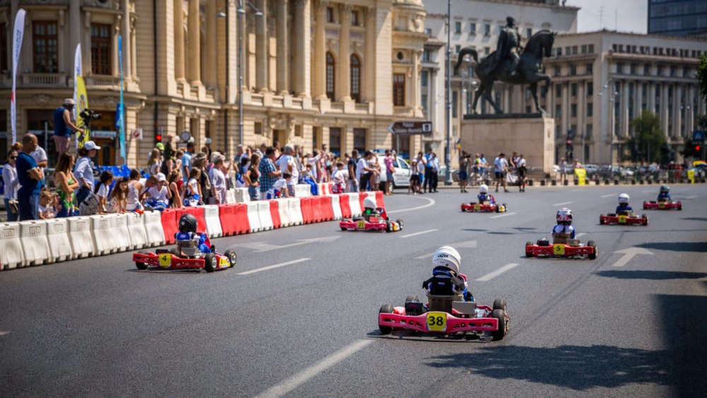 Șase linii de autobuz, deviate de STB pentru „Supercupa României la Karting electric pentru copii”