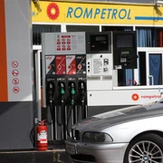 Prețurile afișate astăzi la stația Rompetrol, din Pipera  jpeg