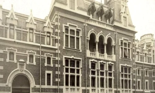 Un palat dispărut şi căzut în uitare jpeg