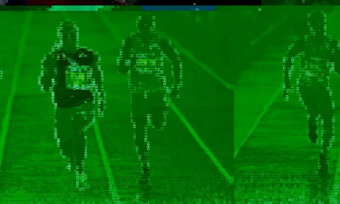 
		    Mediafax | Tyson Gay (centru), cel mai rapid om din lume în 2010