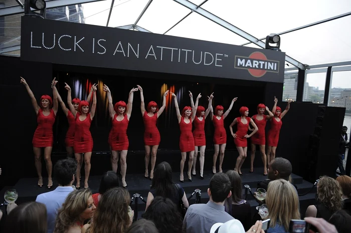 martini royale casting conferinta de presa londra 3 jpeg