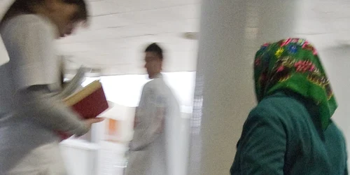 O femeie a venit la Spitalul Republican cu sacoşa plină