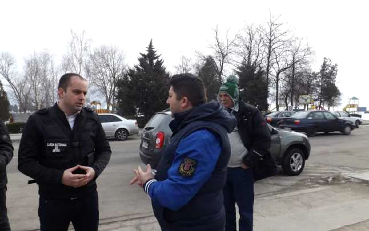 Primarul Orşovei (foto centru)