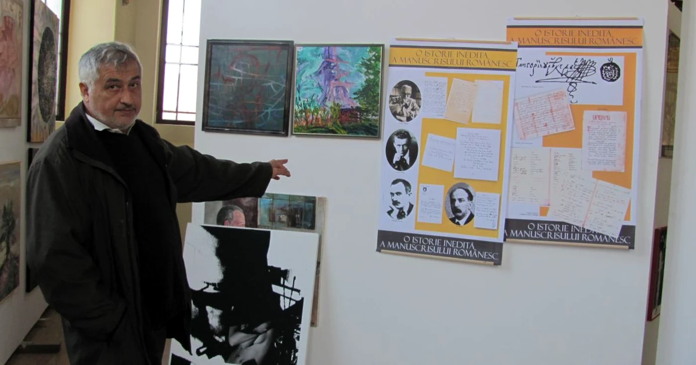 George Târa a adus la Bistriţa prima expoziţie de manuscrise a scriitorilor români 