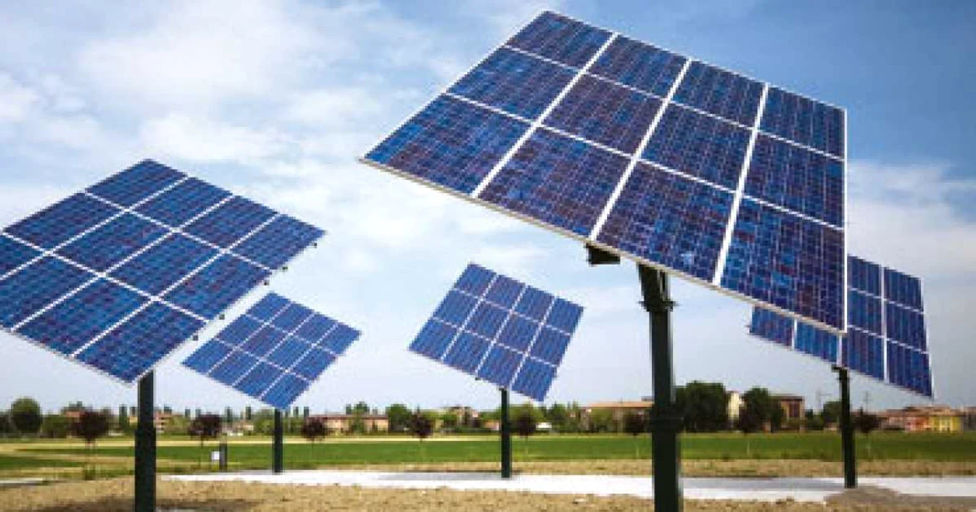 Primul parc solar produce electricitate