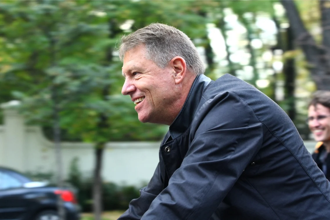Klaus Iohannis bicicleta FOTO Marian Iliescu