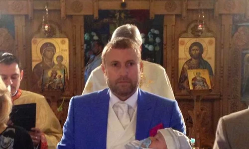 Designerul a fost foarte emoţionat la botez jpeg