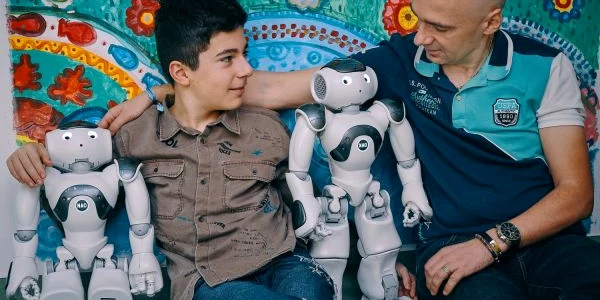 terapie cu roboţi la Centrul de Autism Marea neagra FOTO Centrul de Autism Marea Neagra