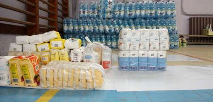 Craiovenii pot dona până duminică alimente şi bani