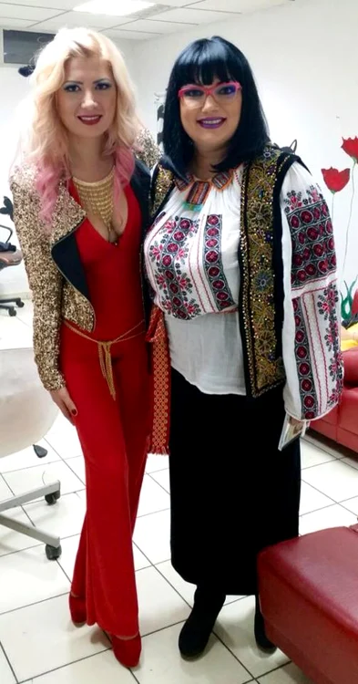 Adora alaturi de Ozana Barbancea