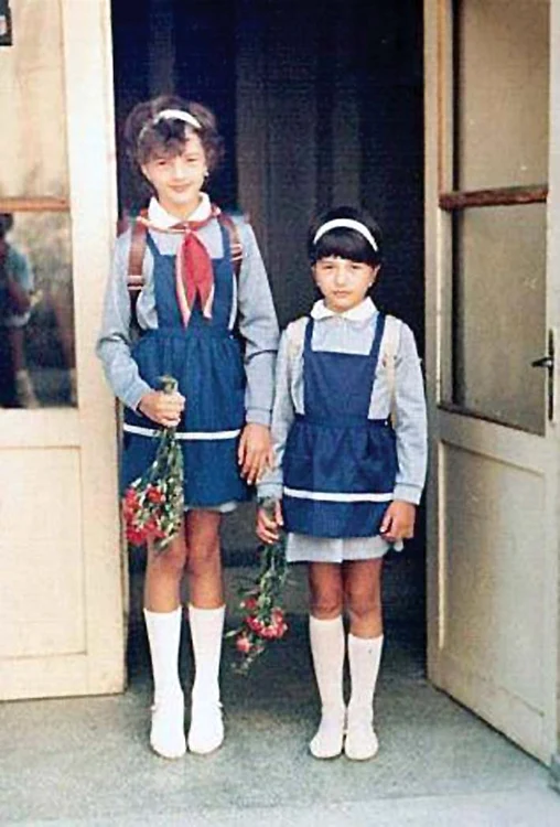 Ioana şi Elena Băsescu