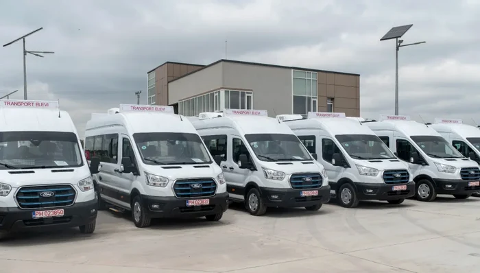 O primărie din Suceava vrea să cumpere două microbuze electrice pentru elevi FOTO: Arhivă